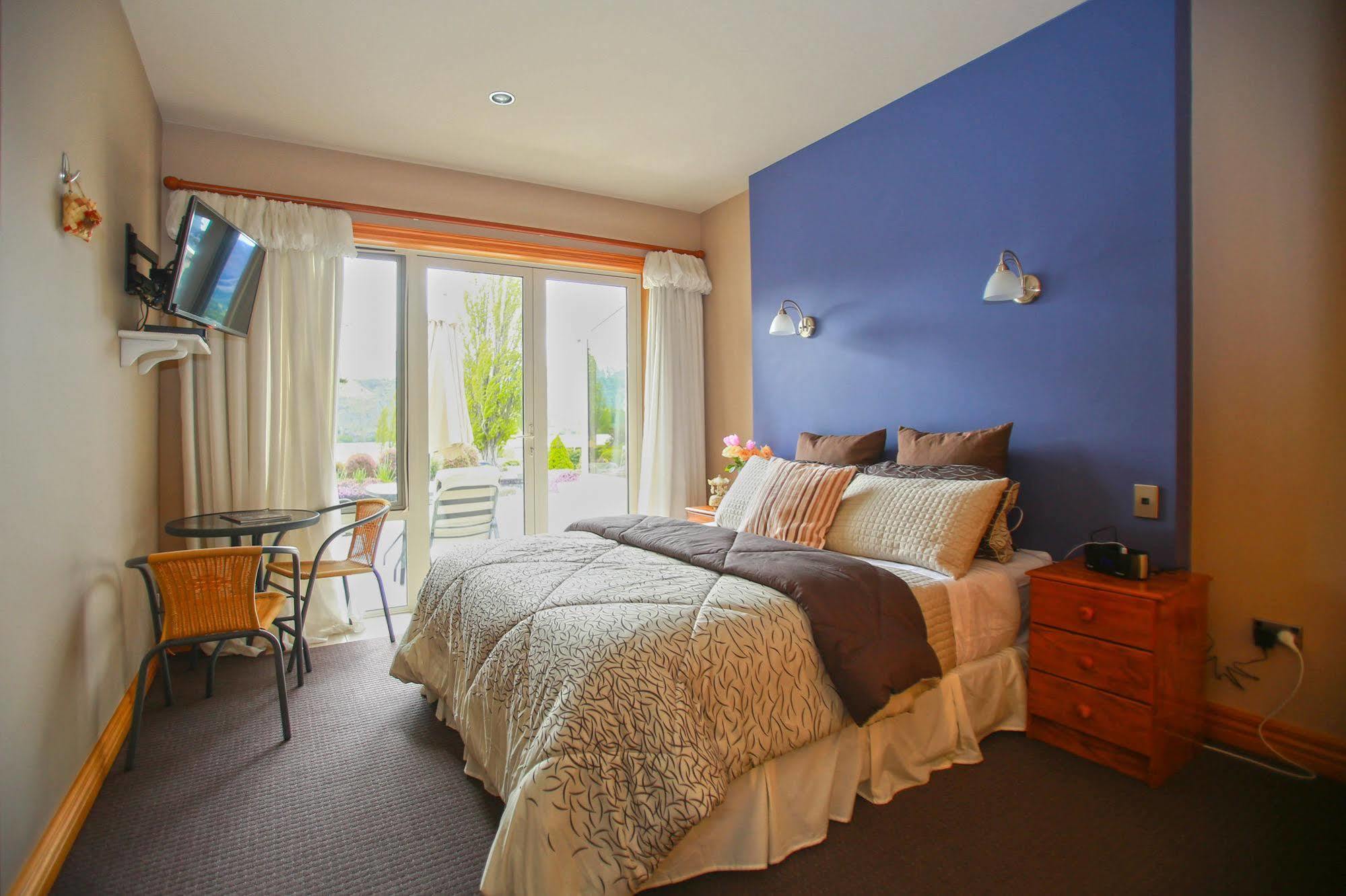 The Shan'S Lodge Queenstown Bagian luar foto