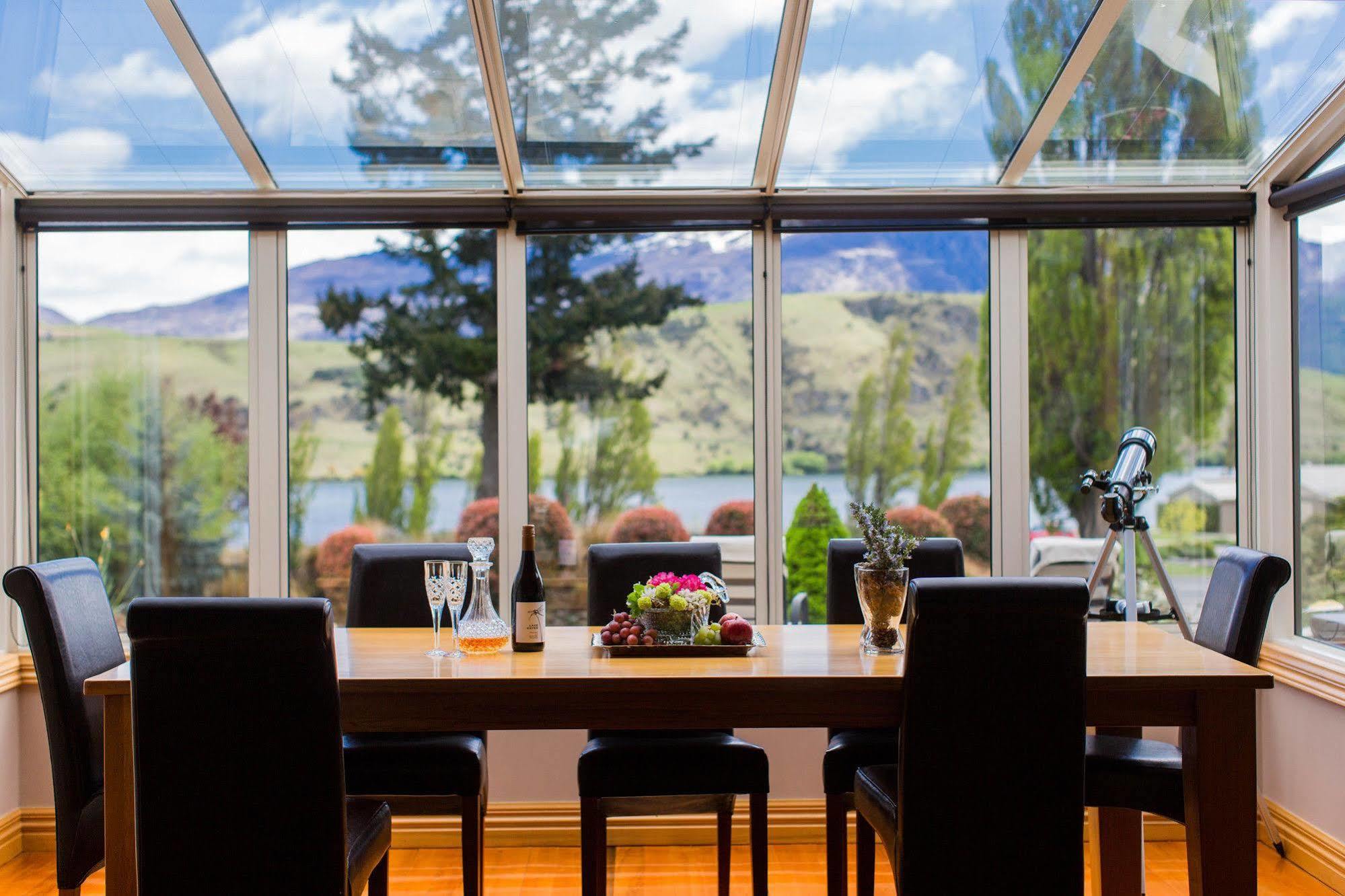 The Shan'S Lodge Queenstown Bagian luar foto
